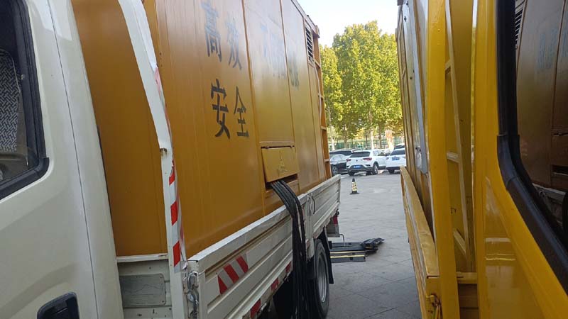 城厢如何判断柴油发电机组和UPS电源的切换时间是否符合要求？